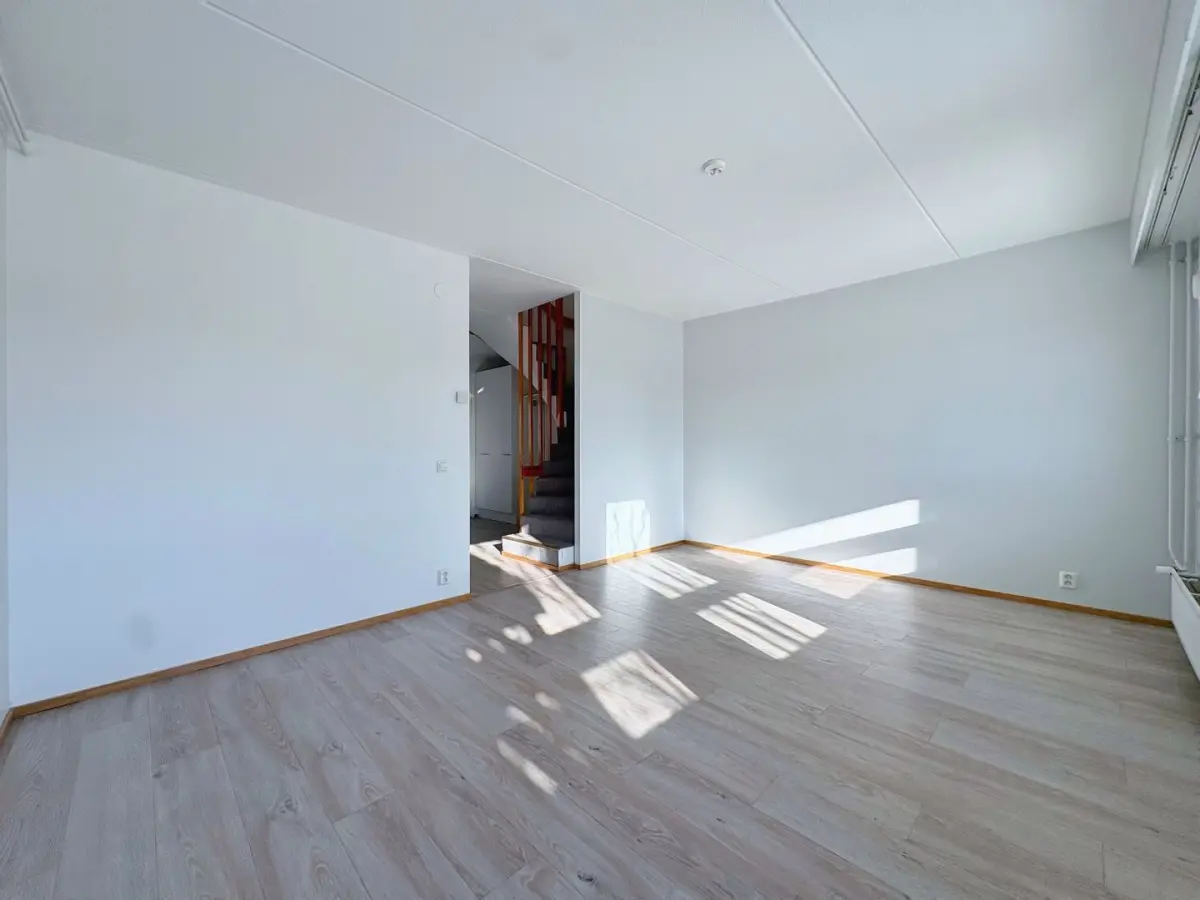 Pohjakuva vantaa/hakunila/saagatie-6/1392-14286