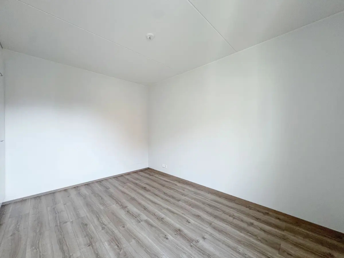 Pohjakuva vantaa/jokiniemi/valtuustokatu-4/1227-17236