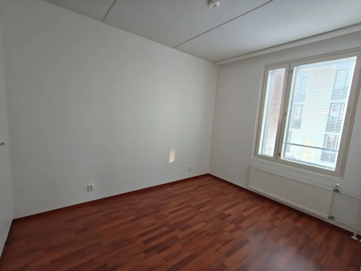 Pohjakuva vantaa/myyrmaki/kilterinaukio-5/1173-4868