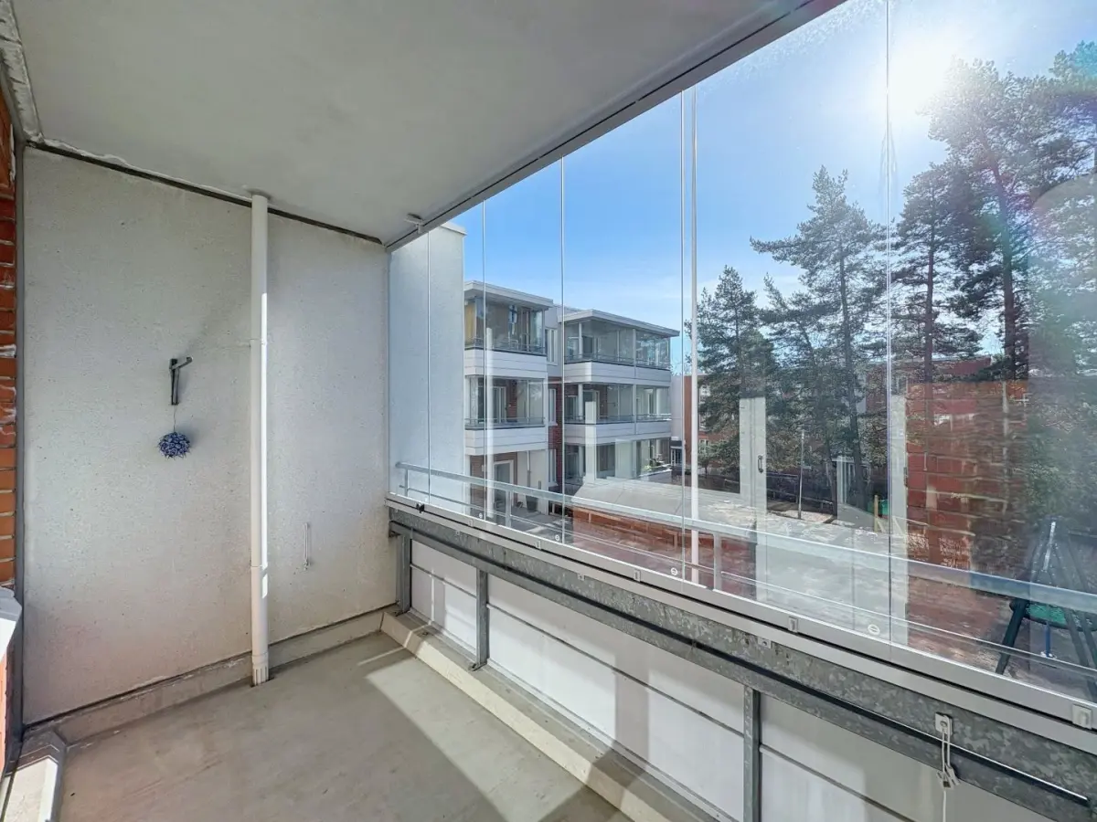 Pohjakuva espoo/matinkyla/kalastajanmaki-3/73-3183