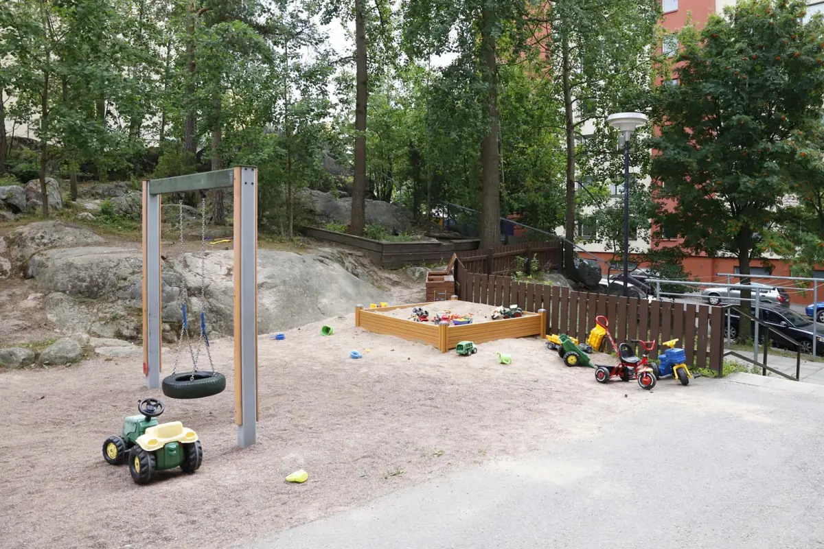 Pohjakuva helsinki/pihlajisto/tiirismaantie-11/775-16217