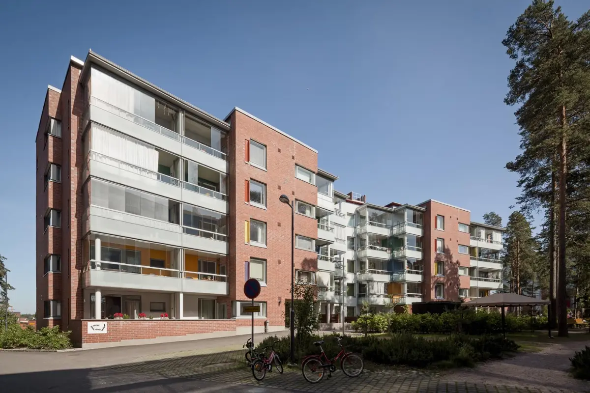 Pohjakuva vantaa/myyrmaki/kilterinaukio-1/1175-4825