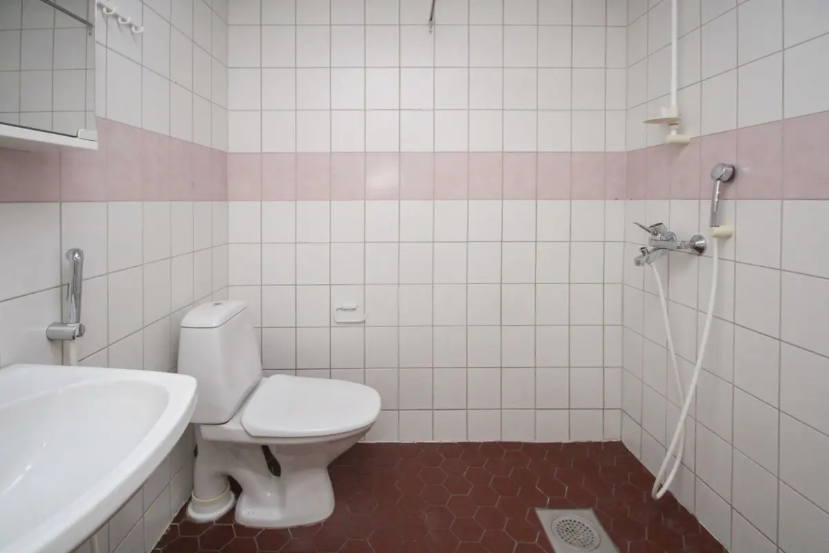 Pohjakuva hyvinkaa/mustamannisto/vesitorninkatu-5/1508-17623