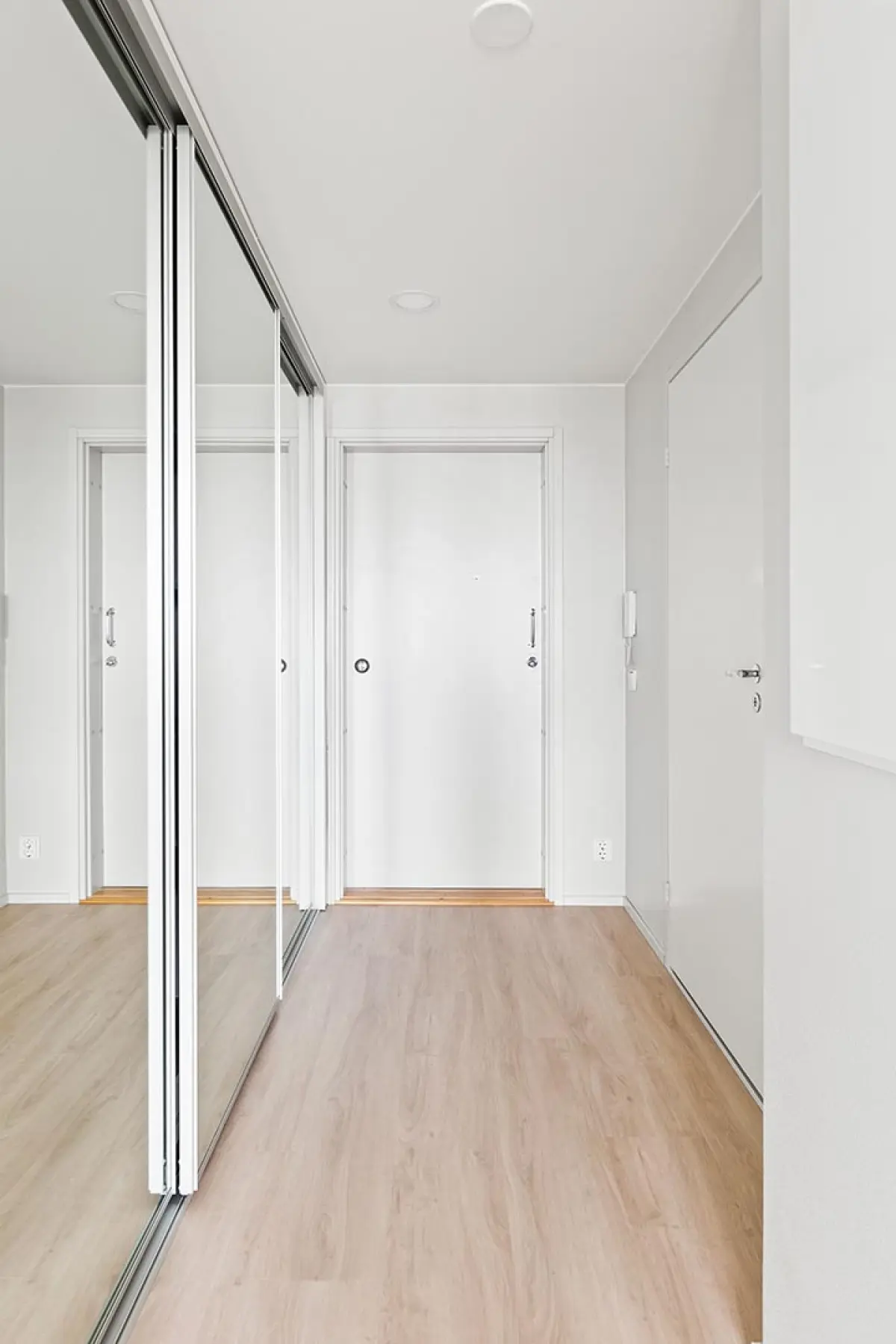 Pohjakuva vantaa/martinlaakso/laajaniitynkuja-5/1182-6656