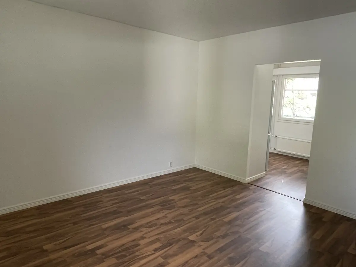 Pohjakuva jarvenpaa/nummenkyla/maljakatu-7/1881-8185