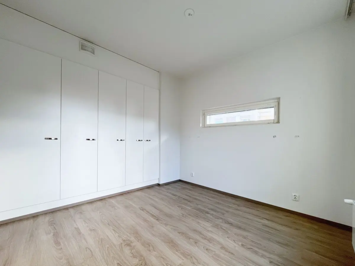 Pohjakuva vantaa/martinlaakso/laajaniitynkuja-5/1182-6776