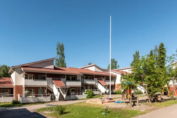 Pohjakuva uustorpankatu-2