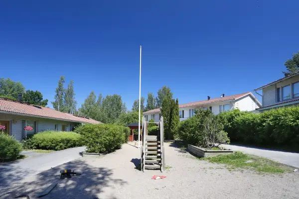 Pohjakuva ryytimaantie-2