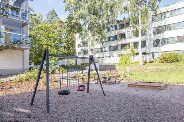Pohjakuva kotkakuja-1