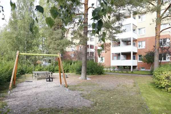 Pohjakuva kirvesmiehentie-3