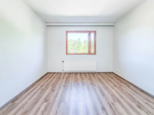 Pohjakuva kirkkonummi/masala/sepankylantie-12/2004-14790