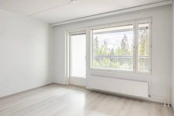 Pohjakuva tampere/hervantajarvi/lyyrapyrsto-2/2715-7732