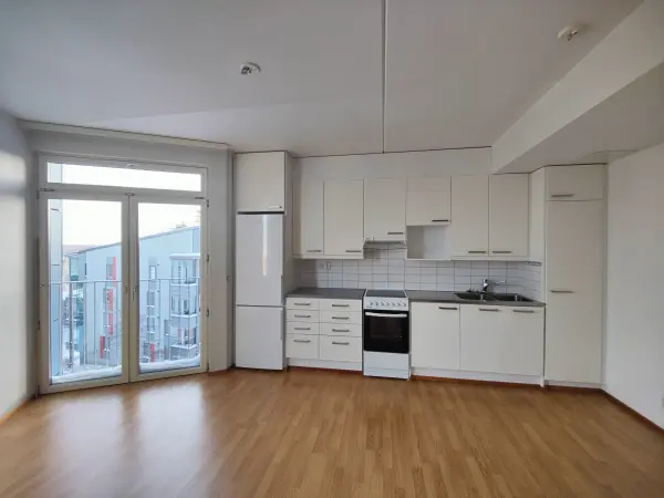 Pohjakuva vantaa/myyrmaki/kilterinaukio-1/1175-4825