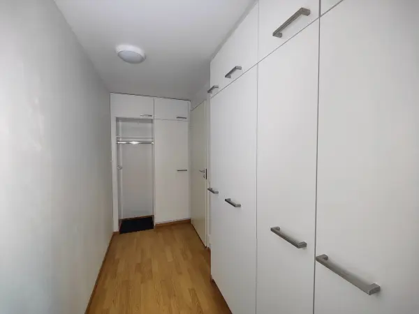 Pohjakuva vantaa/myyrmaki/kilterinaukio-1/1175-4825