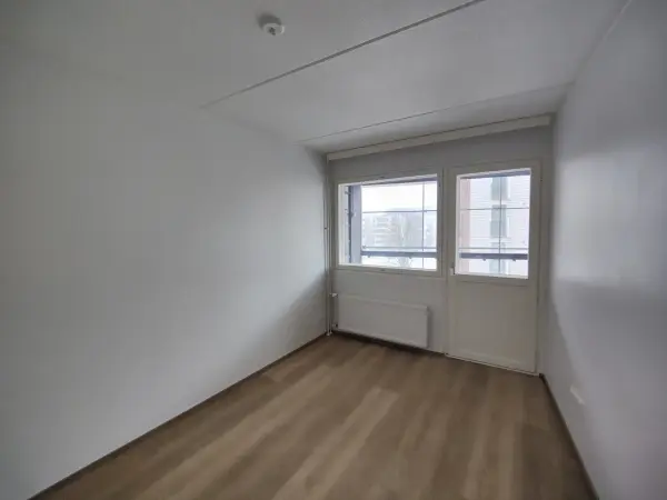 Pohjakuva helsinki/ruoholahti/kellosaarenkatu-4/399-4570