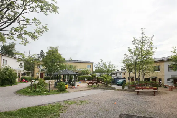 Pohjakuva saagatie-5