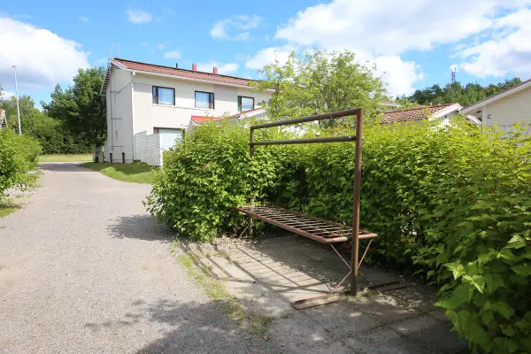 Pohjakuva kirkkonummi/masala/sepankylantie-12/2004-14790