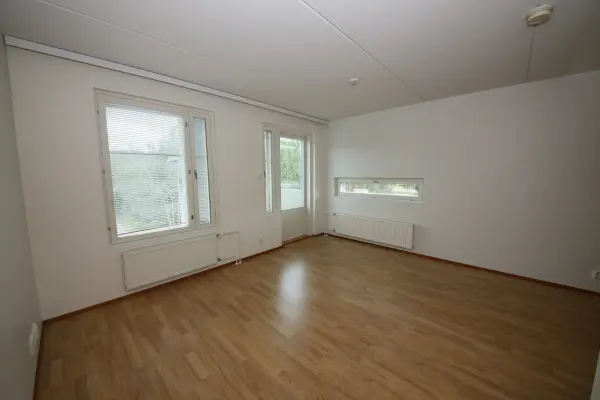 Pohjakuva espoo/suurpelto/piilipuuntie-7/14-11796